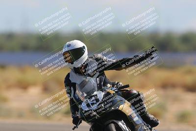 media/Oct-01-2023-SoCal Trackdays (Sun) [[4c570cc352]]/Turn 16 (120pm)/